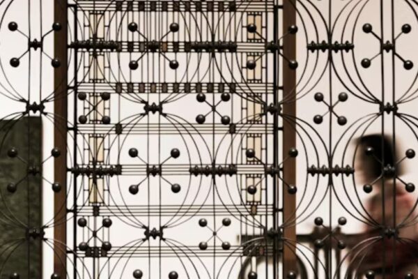 Nomurano and the Immaculate Grid: Designing Adaptive Systems for the Modern World